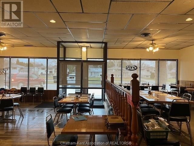 Image #1 of Restaurant for Sale at 409 Mcnaughton Avenue West, Chatham, Ontario