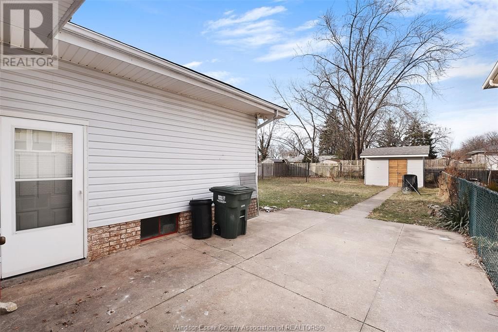 10820 MULBERRY DRIVE Unit# LOWER Image 15