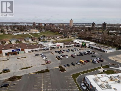 Image #1 of Commercial for Sale at 8424 Wyandotte Street East, Windsor, Ontario