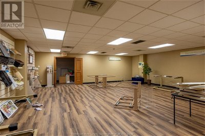 Image #1 of Commercial for Sale at 12105 Tecumseh Road East, Tecumseh, Ontario