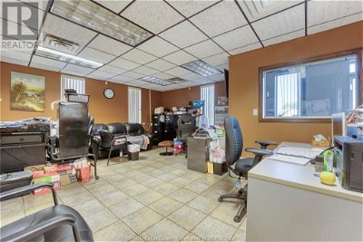 Image #1 of Commercial for Sale at 1725 Rossi Drive, Tecumseh, Ontario