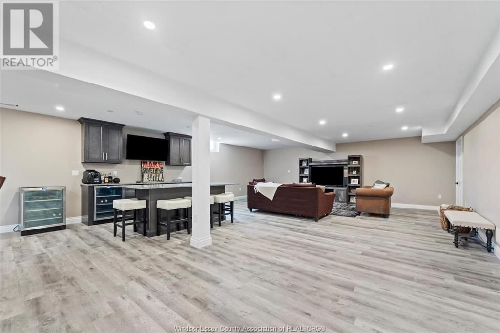6056 SILVER MAPLE Image 20