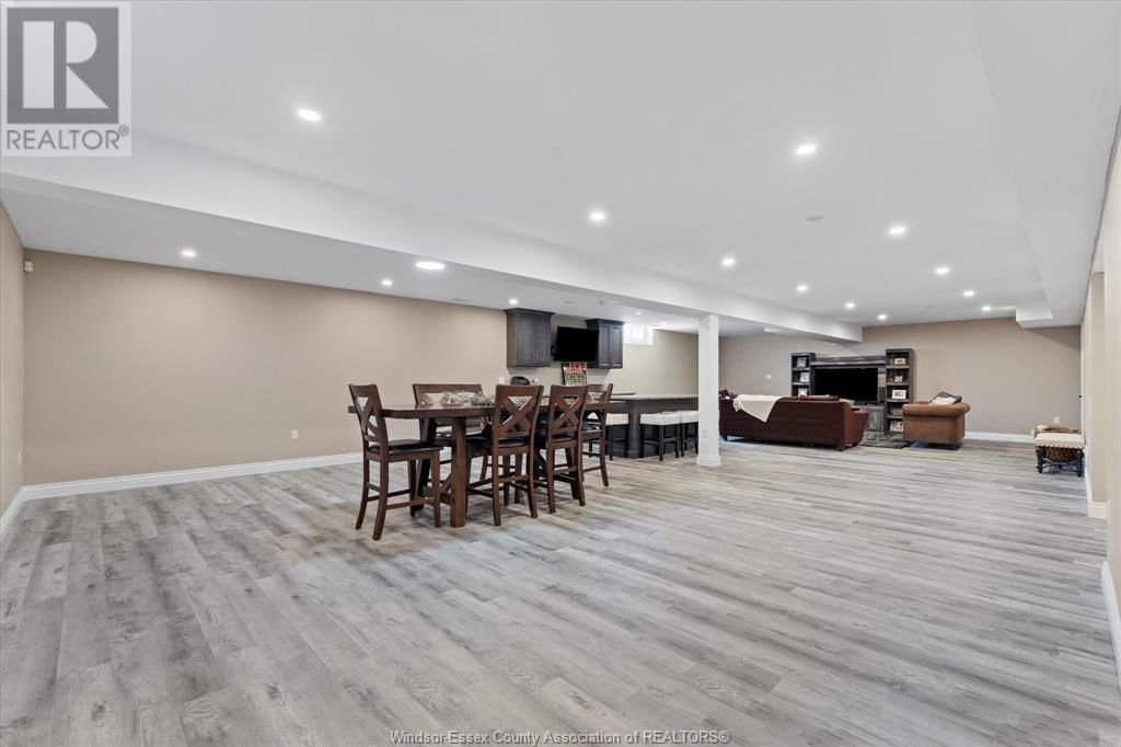 6056 SILVER MAPLE Image 26