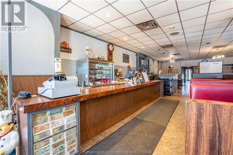 Image #1 of Restaurant for Sale at 524 James Street, Wallaceburg, Ontario
