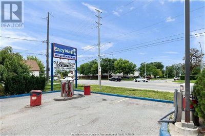 Image #1 of Commercial for Sale at 483 Tecumseh Road West, Windsor, Ontario
