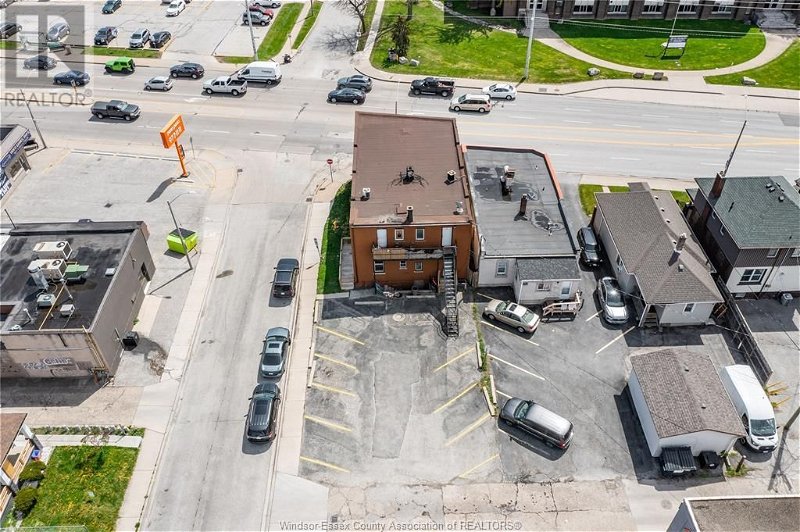Image #1 of Restaurant for Sale at 448 Tecumseh Road East, Windsor, Ontario