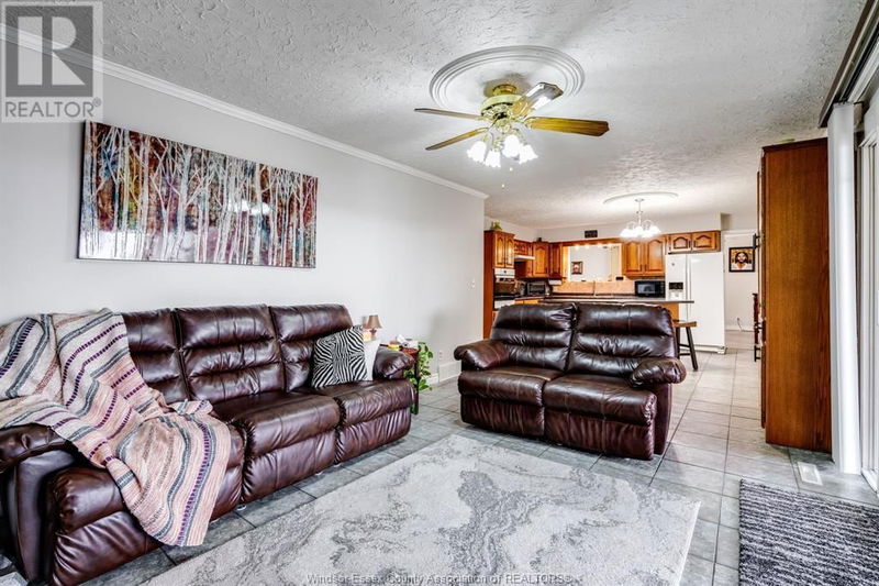 121 Oak St. West null  Leamington, N8H2B6 | Image 10