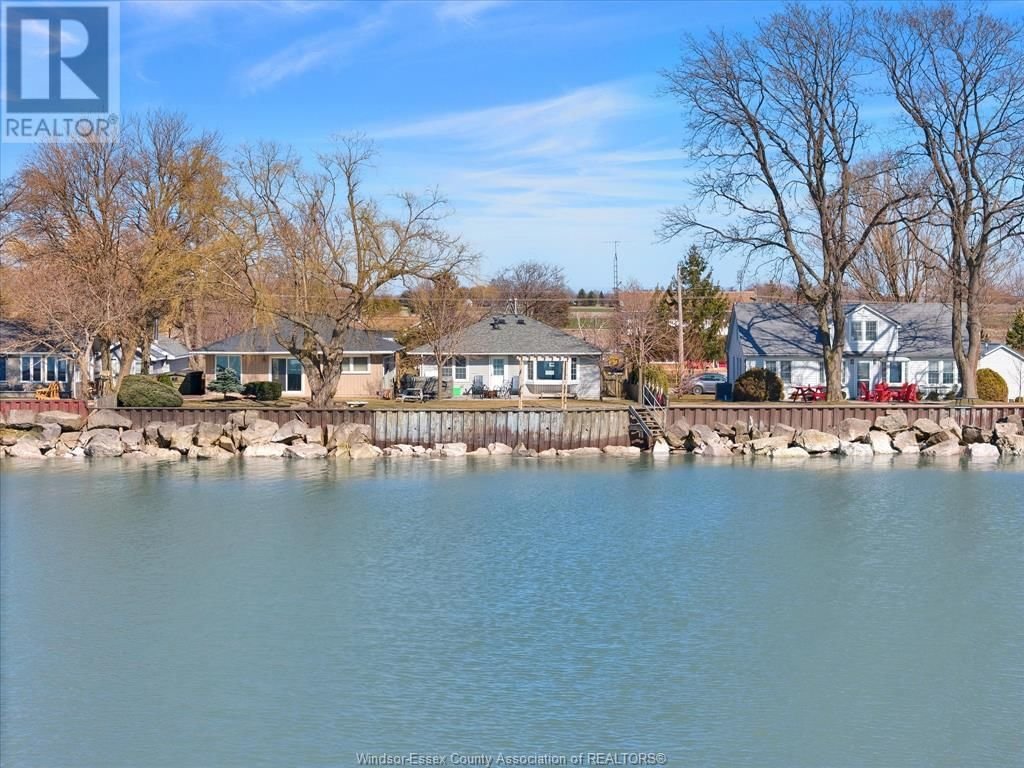 814 Point Pelee DRIVE Image 36