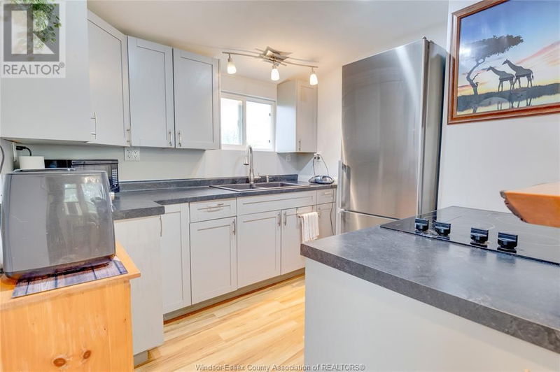 2361 FRASER Avenue  Windsor, N8X3Z8 | Image 12