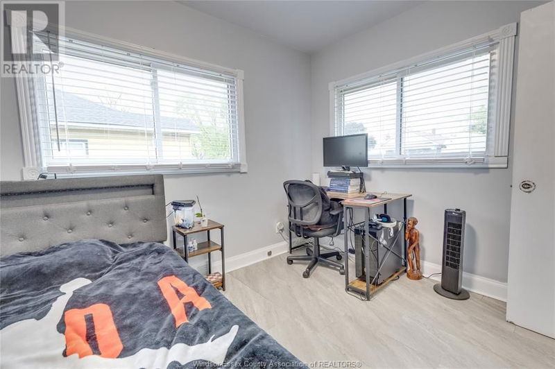 2361 FRASER Avenue  Windsor, N8X3Z8 | Image 25