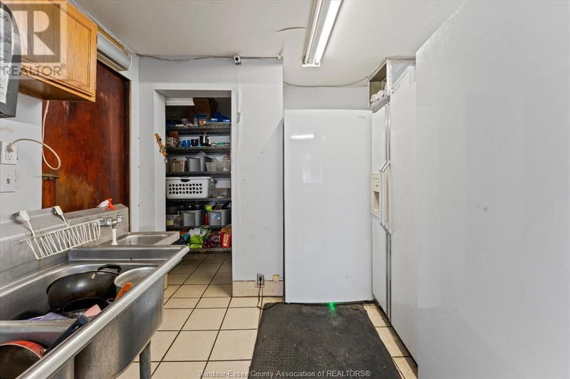 801 VICTORIA null  Windsor, N9A4N5 | Image 22