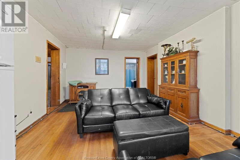 801 VICTORIA null  Windsor, N9A4N5 | Image 11