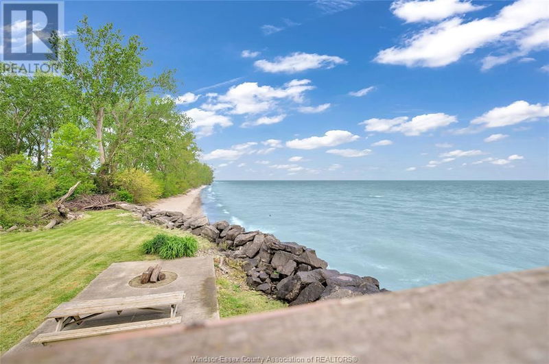 185 East Shore Road  Pelee Island, N0R1M0 | Image 48