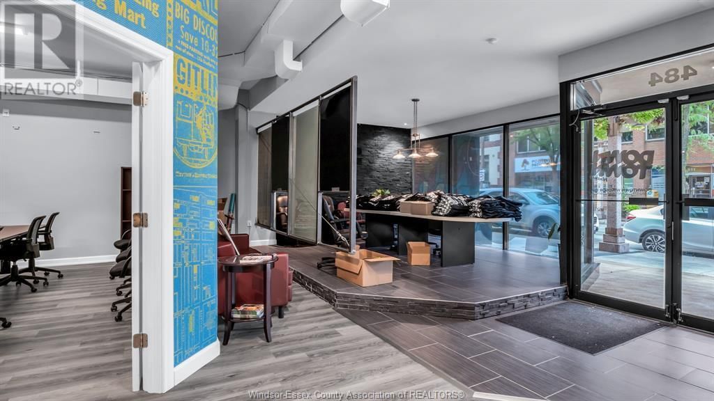 484 PELISSIER STREET Image 4