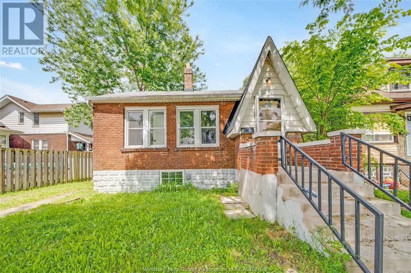 3674 KING Street  Windsor, N9C1P5 | Image 1