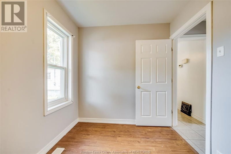 3674 KING Street  Windsor, N9C1P5 | Image 14