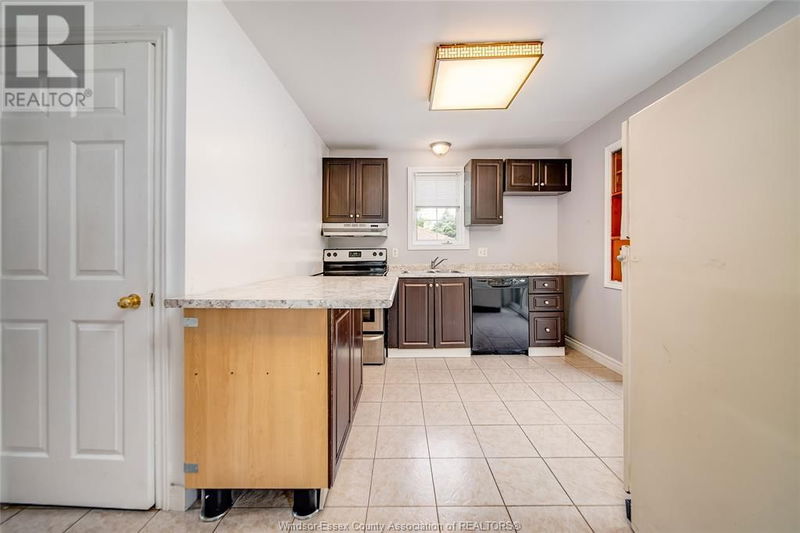 3674 KING Street  Windsor, N9C1P5 | Image 7