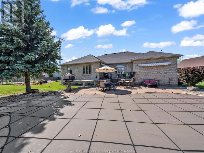 12 Sherway Court  Leamington, N8H5K3 | Image 38