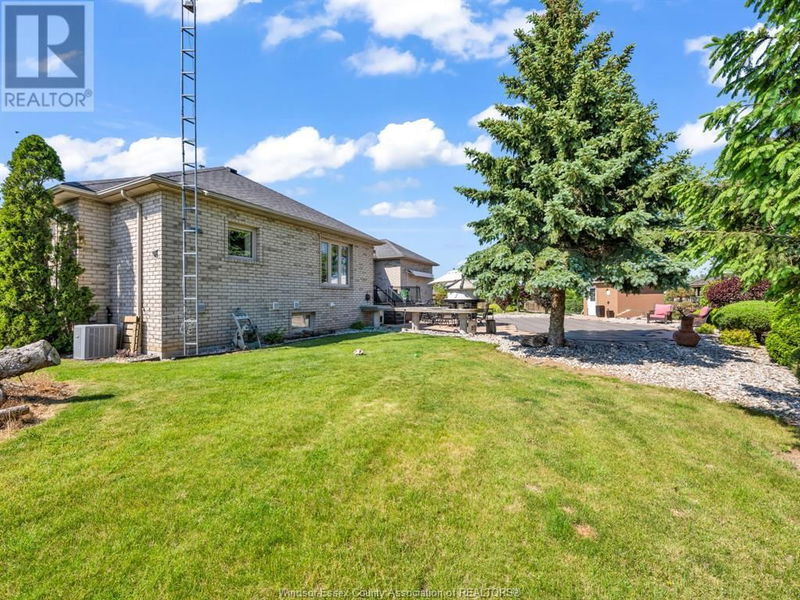 12 Sherway Court  Leamington, N8H5K3 | Image 41