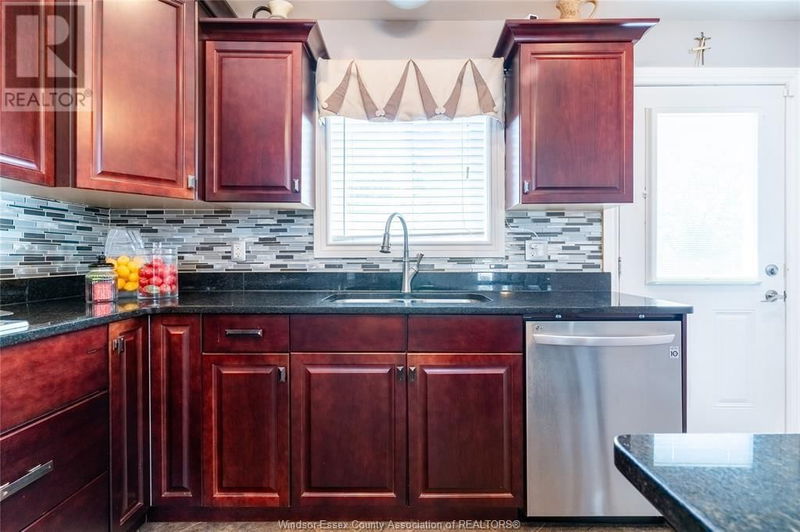 2217 ALEXANDRA null  Windsor, N9E4Y8 | Image 15