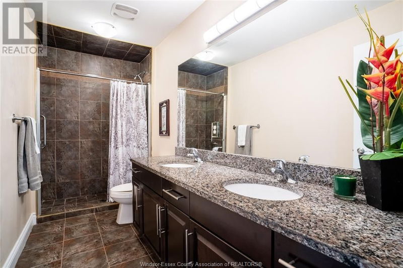 2217 ALEXANDRA null  Windsor, N9E4Y8 | Image 21