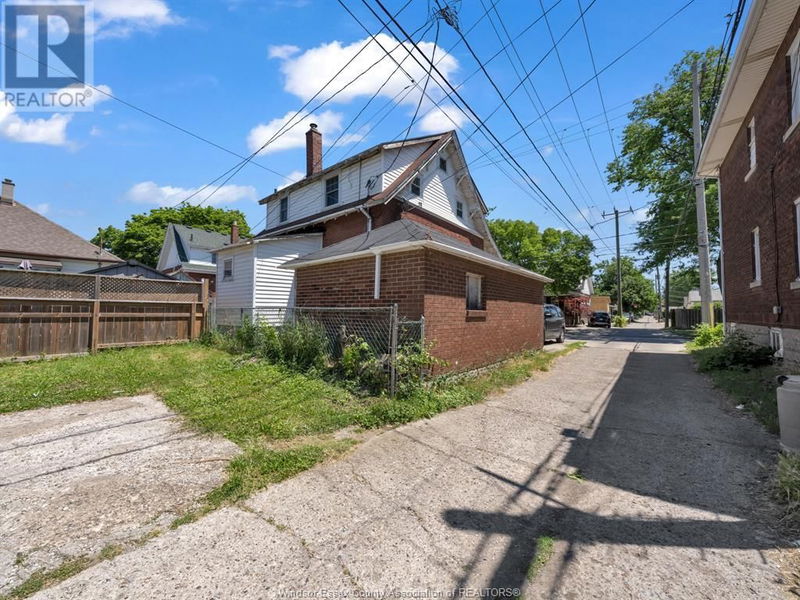 1562 RICHMOND Street  Windsor, N9A4B2 | Image 31