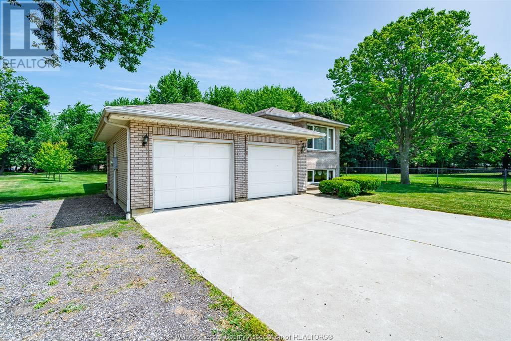 701 Point Pelee DRIVE Image 32