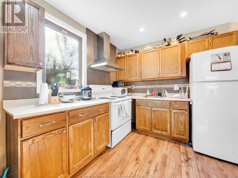 564 CURRY Avenue  Windsor, N9B2B9 | Image 7