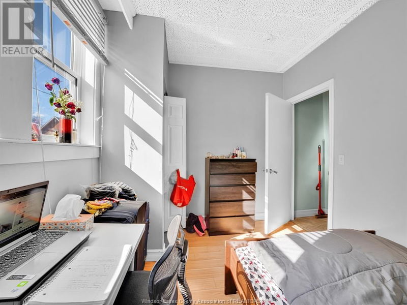 3329 SANDWICH Street  Windsor, N9C1B2 | Image 9