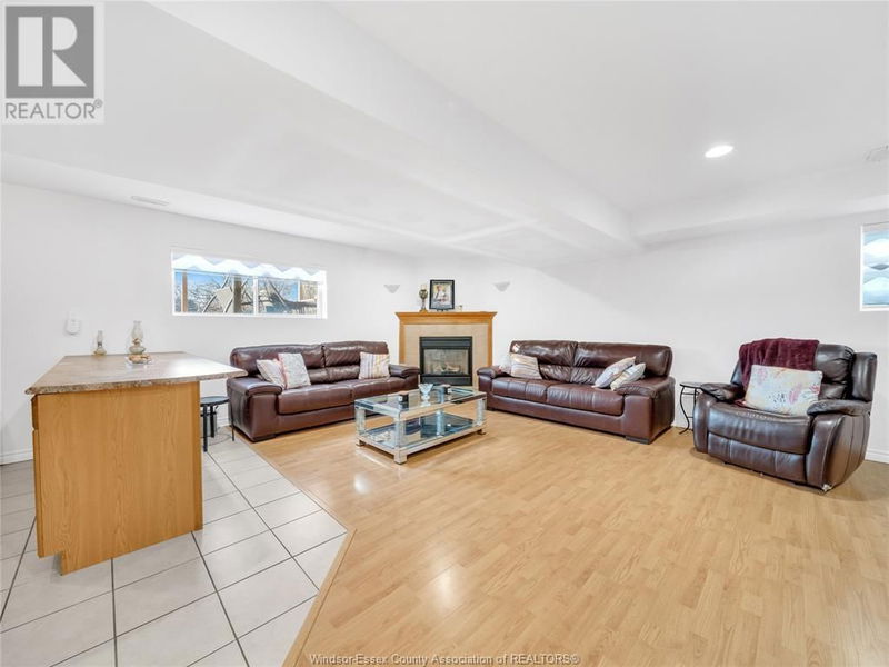 659 SARAH Court  Windsor, N9G2Y8 | Image 16