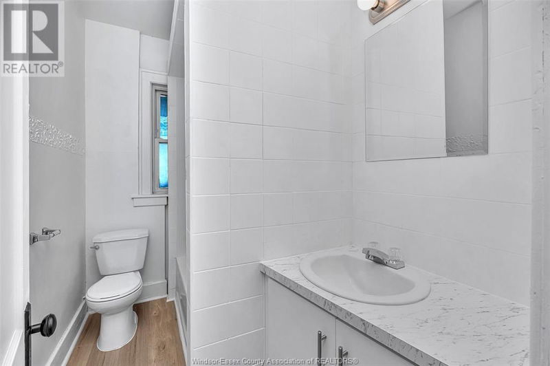 1094 LINCOLN Road  Windsor, N8Y2H4 | Image 25