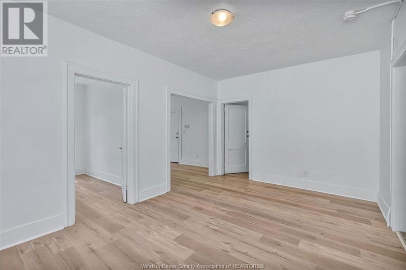 1094 LINCOLN Road  Windsor, N8Y2H4 | Image 32