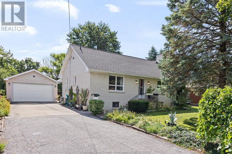 4664 Howard Avenue  Windsor, N9G1P7 | Image 1