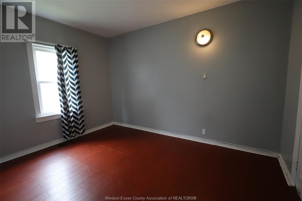 1602 DROUILLARD Unit# MAIN FLOOR Image 11