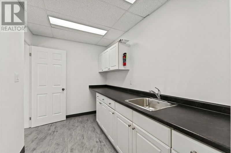  1-4 - 486-492 BLANCHARD Park  Lakeshore, N8N2L9 | Image 29