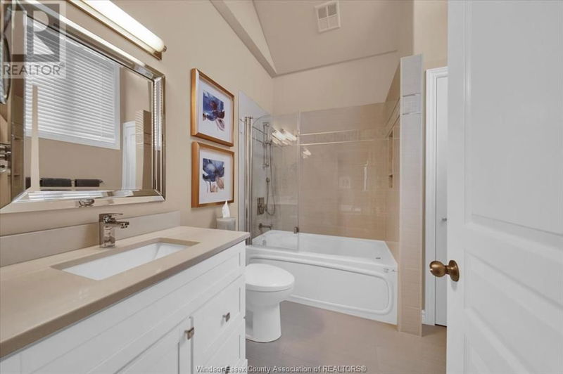 442 VANDERBILT null  Windsor, N8P1R6 | Image 32