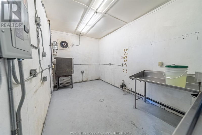 635 UNIVERSITY Avenue East Windsor, N9K0B9 | Image 3