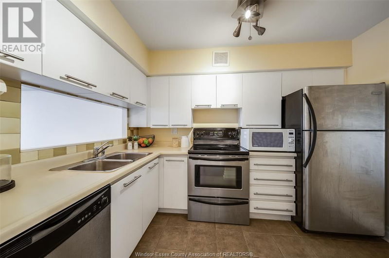  901 - 75 RIVERSIDE Drive East Windsor, N9A7C4 | Image 3