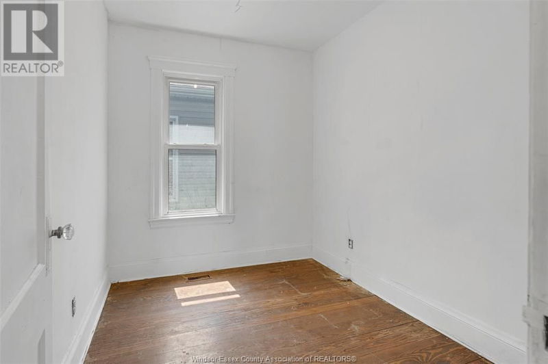 505 MCKAY AVE null  Windsor, N9B1Z7 | Image 10