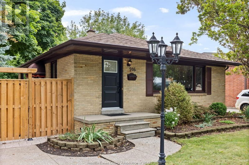 916 LAPORTE Avenue  Windsor, N8S3R5 | Image 3