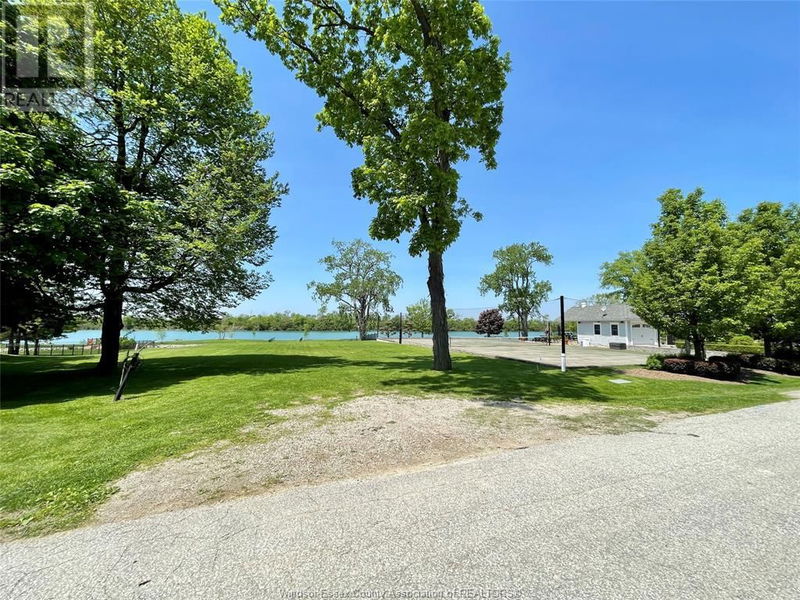 329 Crystal Bay Drive  Amherstburg, N9V4A7 | Image 6