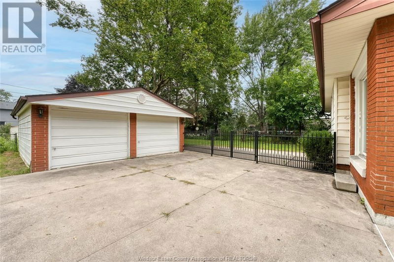 2461 ACADEMY Drive  Windsor, N9E2G5 | Image 23