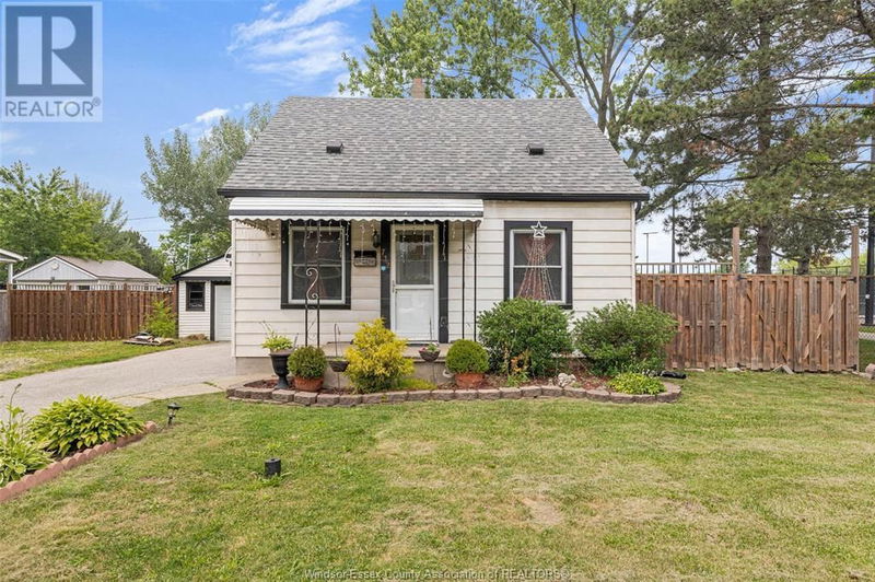 732 VANIER Street  Windsor, N8X3E6 | Image 3