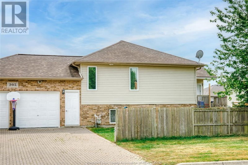 205 Dieppe null  Kingsville, N8T4B9 | Image 4