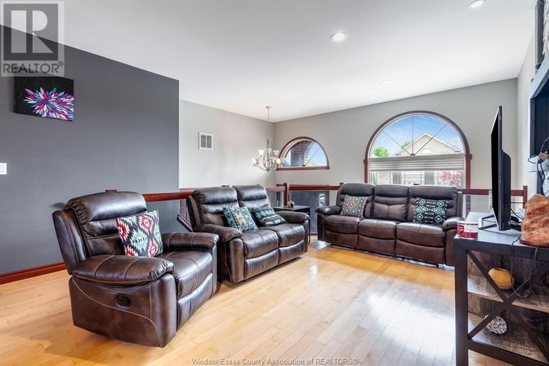 169 Branton Crescent  Tecumseh, N9K1E6 | Image 5