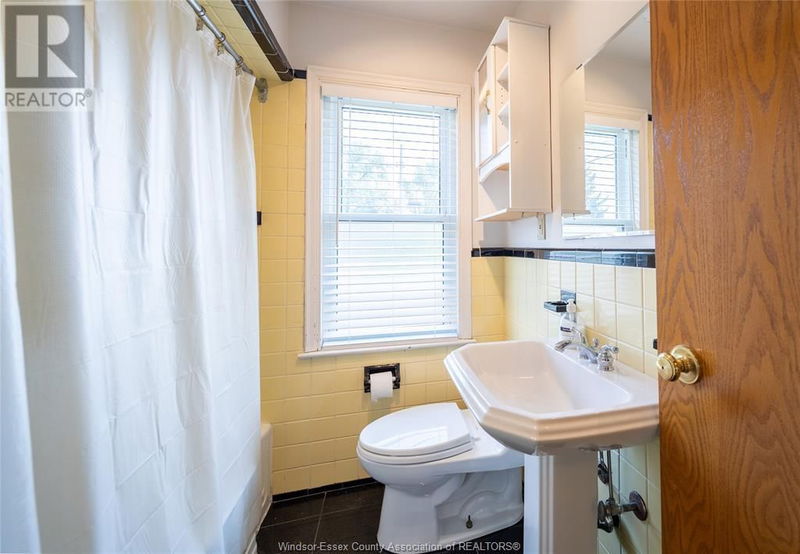 2532 WESTMINSTER null  Windsor, N8T1Y3 | Image 18