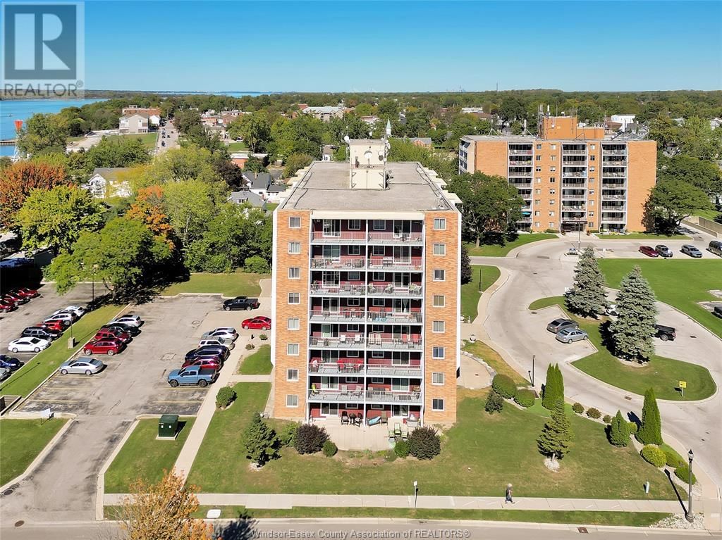 120 PICKERING DRIVE Unit# 503 Image 31