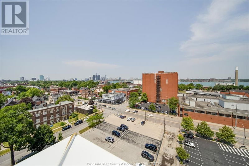  213 - 2175 WYANDOTTE Street East Windsor, N8Y5B9 | Image 42