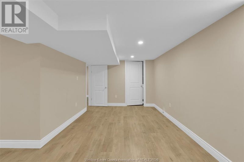 964 HALL null  Windsor, N9A2M5 | Image 30