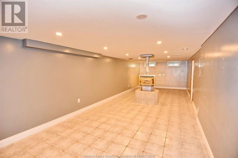 242 WATSON null  Windsor, N8S3R9 | Image 10